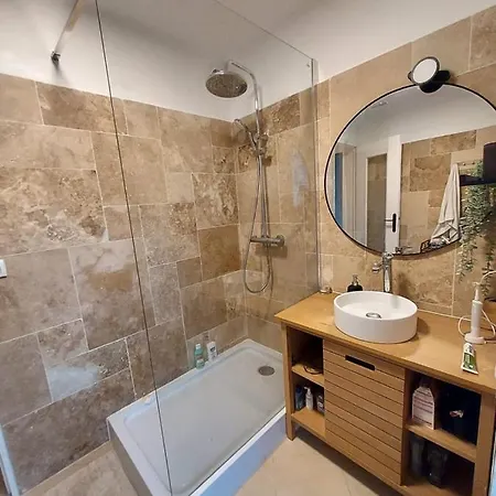 Bright And Spacious Apartment Hyeres