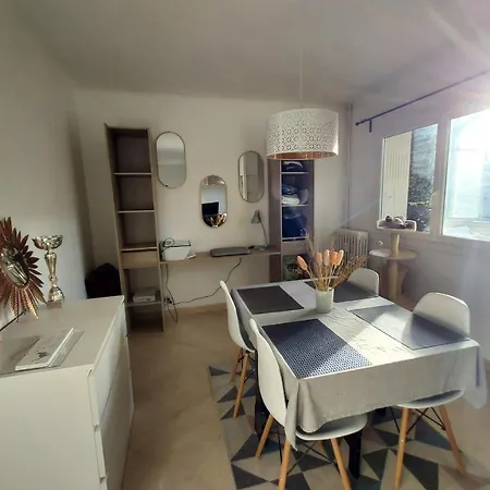 Bright And Spacious Apartment
